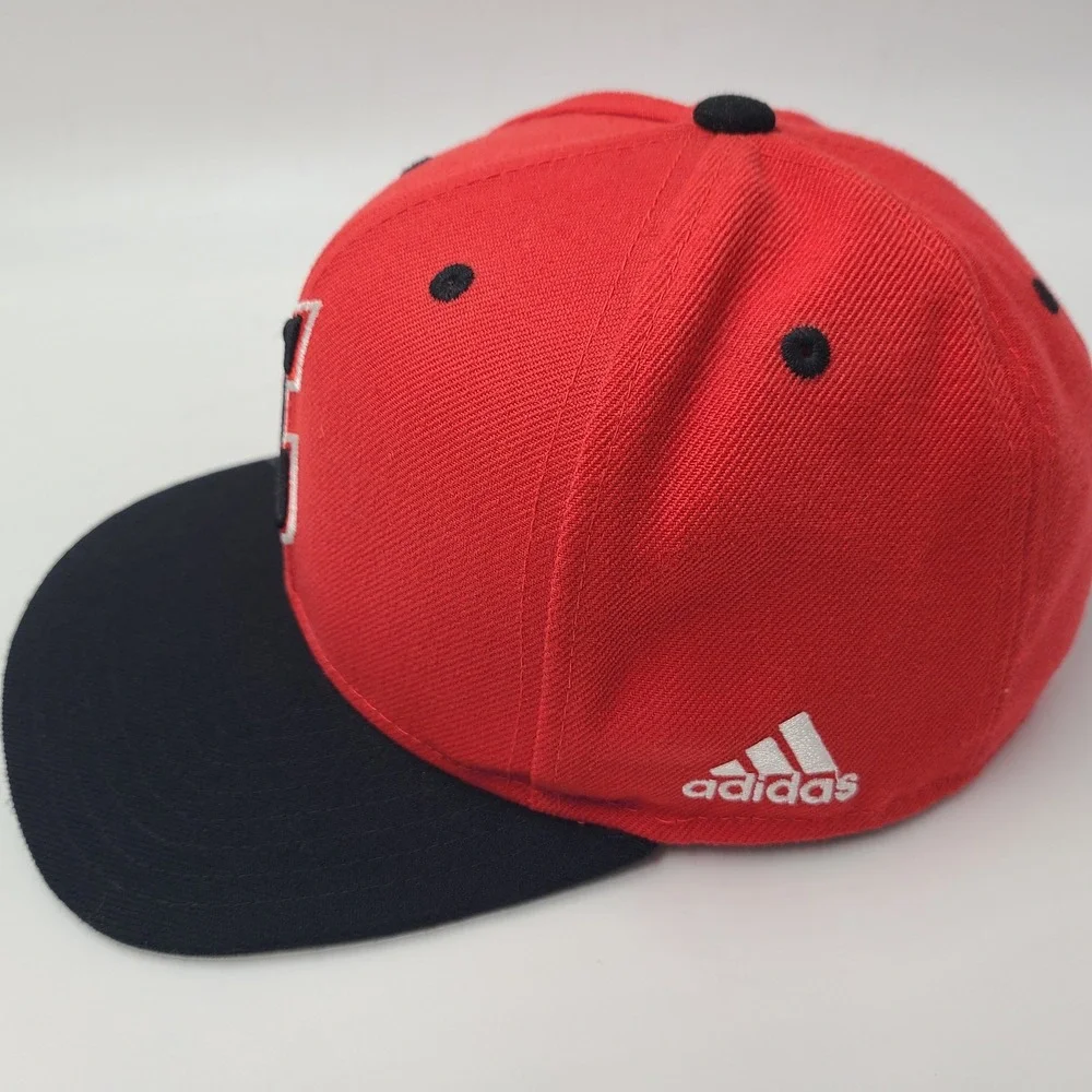 Chicago Bulls Hat Snapback Adidas Red Black NBA Basketball Wool Blend‎ Flat Brim